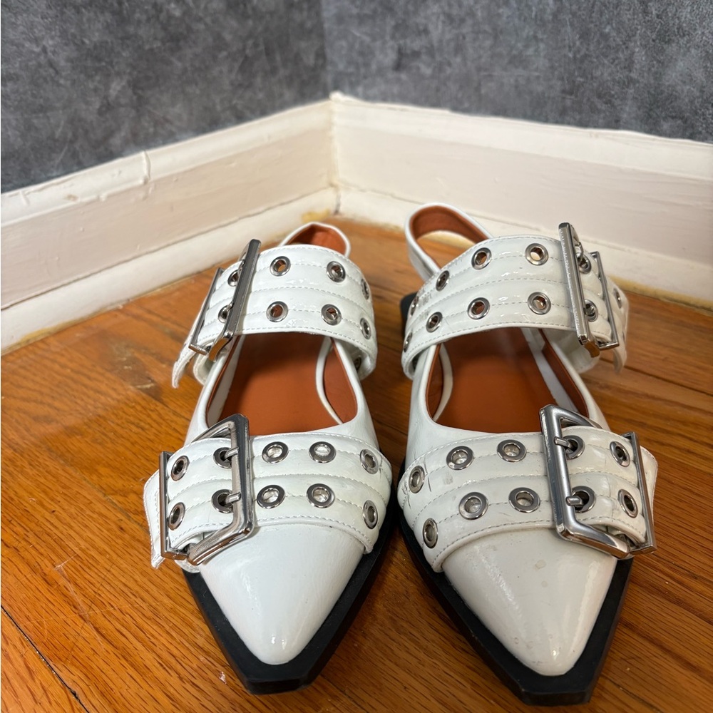 White Pointed Buckle Slingback Flats - Women's Fashion Shoes